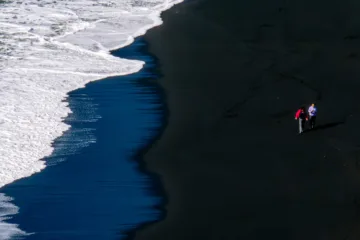 Vík í Mýrdal [ICELAND PILLS 12]